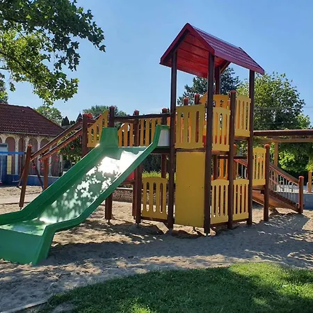 Lakefront In Zamardi-balaton 55198 Apartment