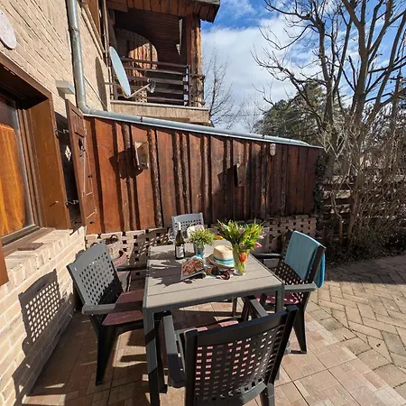 Lakefront In Zamardi-balaton 55198 דירה זמראדי