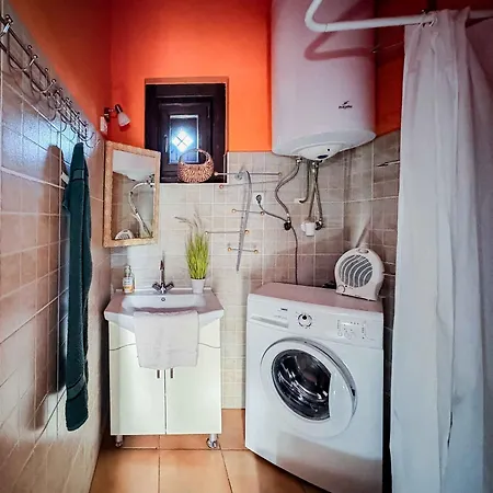 Apartment Lakefront In Zamardi-balaton 55198