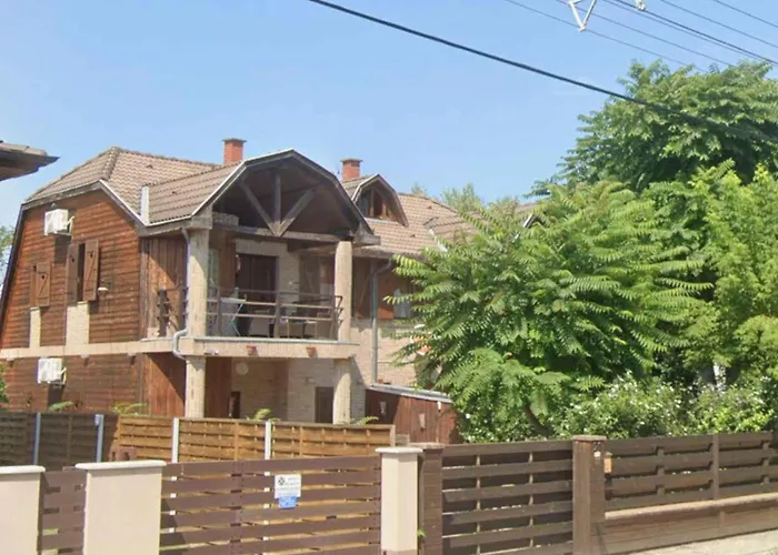 Lakefront In Zamardi-balaton 55198 アパート