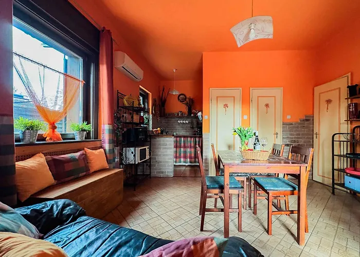 Lakefront In Zamardi-balaton 55198 アパート *